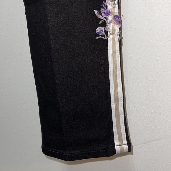 DG2 by Diane Gilman Black Classic Stretch Embroidered Stripe Skinny Jean Size 12 - Picture 12 of 13